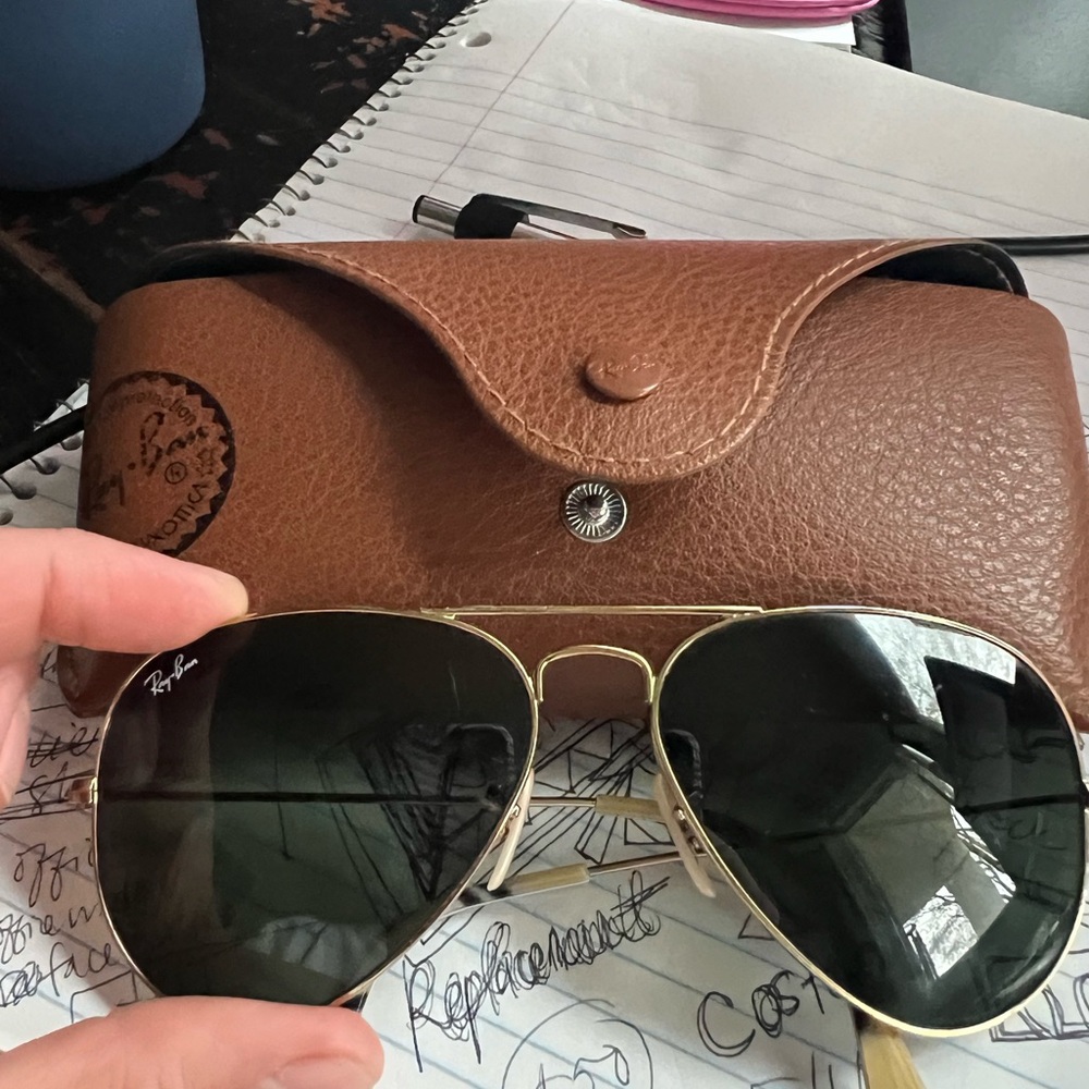 Ray-Ban Aviator Sunglasses with Case